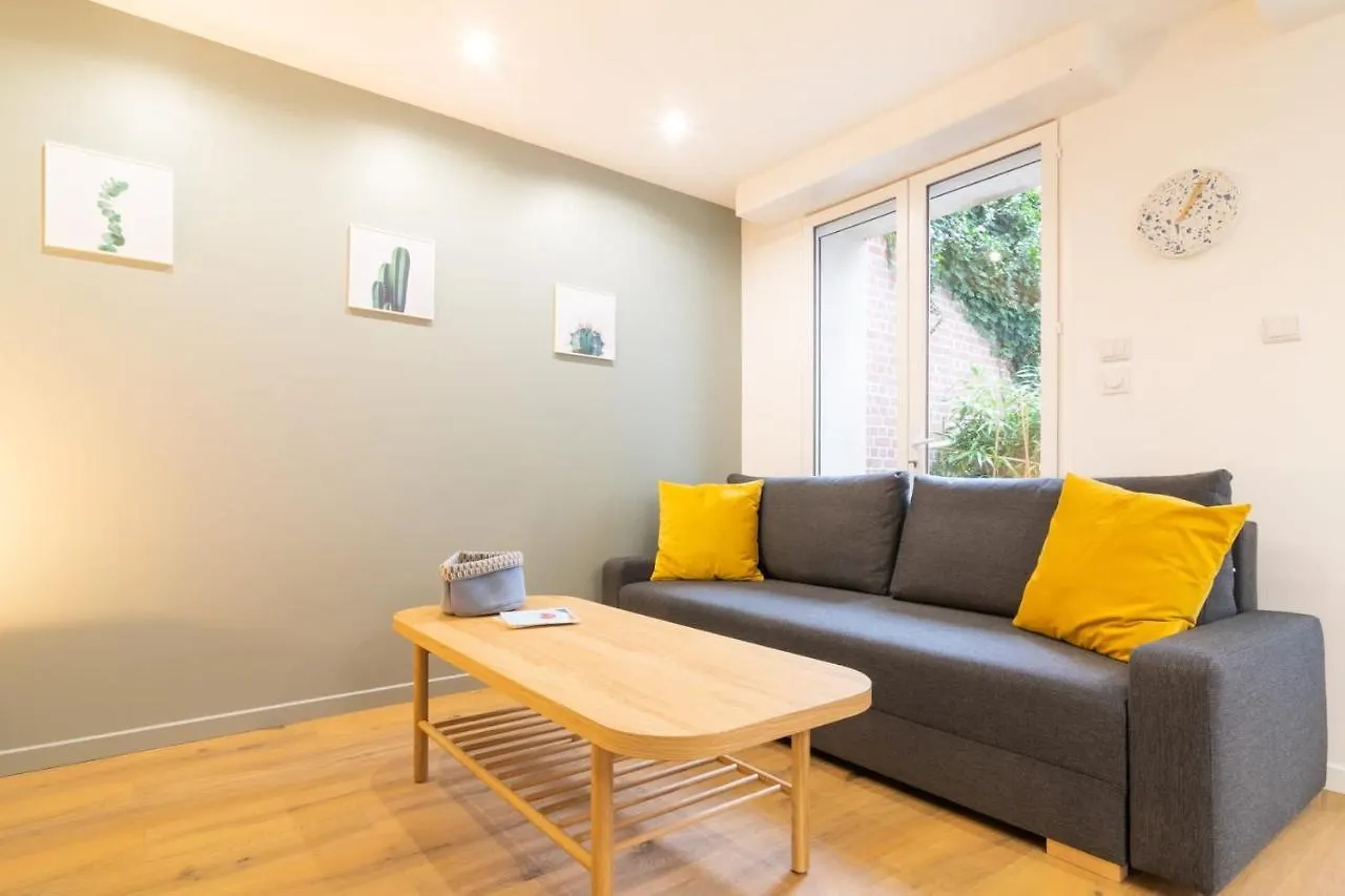 Appartement Old Town - Nice Cozy And Functional Ap Terrace à Lille
